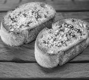 Veg loadded garlic bread