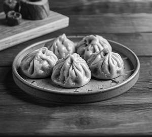 Paneer Cheese Sauce Momos