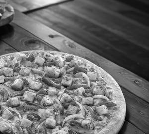 Bellpepper paneer pizza (8inc)