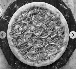 Tandoori Paneer Pizza