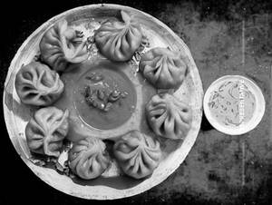 Fried veg momos