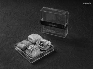 Assorted Baklava Box (4pc)