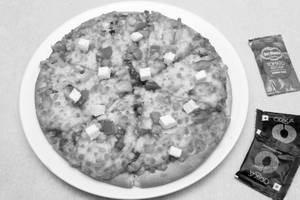 Chilly Paneer Pizza