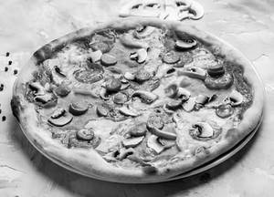 Mushroom Cheese Pizza