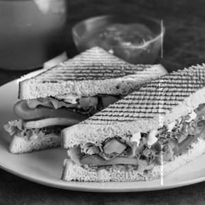Big Cup Club Sandwich Veg