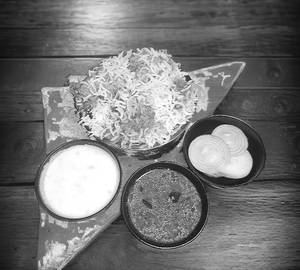 Hyderabadi chicken dhum biriyani
