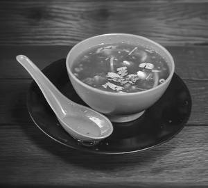 Vegetable hot and sour soup