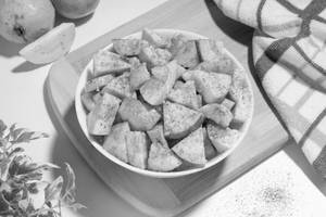 Masala Guava Bowl (300 Gms -325 Gms)
