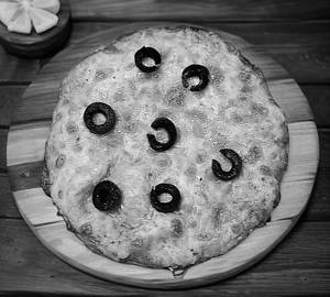 Olive Pizza