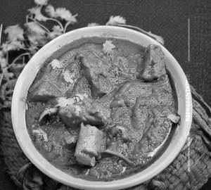 Tawa Soya Chaap Curry