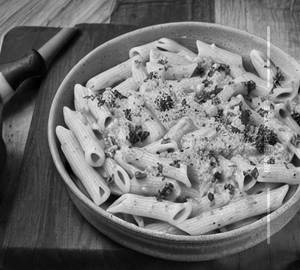 Pink sauce pasta