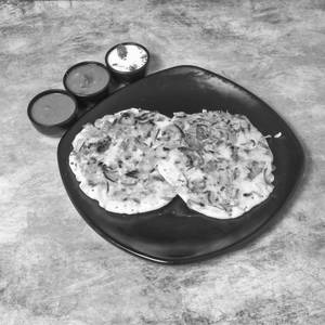 2 Onion Uttapam