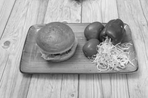 Tandoori Paneer Burger