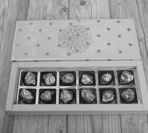Yellow Box 12 Cavity [ Almond Rocks Chocolates ]