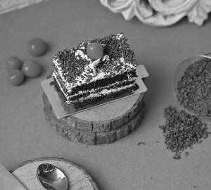 Eggless Blackforest