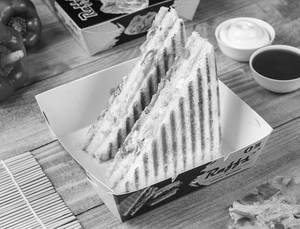 Favorita Egg Chicken Cheesy Culb Sandwich [Double Layer]