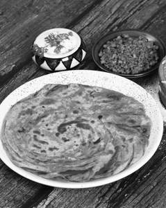 Laccha Paratha (2 Pc)
