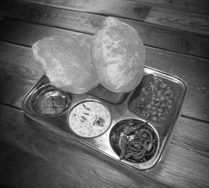 Amritsari chole bhature