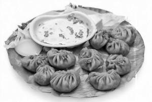 Paneer Garlic Momos