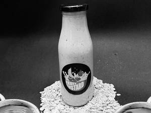 Peanut Butter Almond Oat Shake