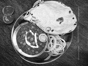 Chole Bhatoore