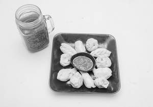 Soyabean Momos(8pcs)+ Paneer Momos(8pcs)+ Coldrink