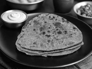 Homestyle Achari Paratha [1 pc]