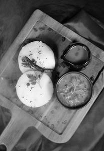 Classic Plain Idli