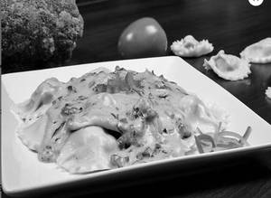 Ravioli Sundried Tomato & Creamy Sauce