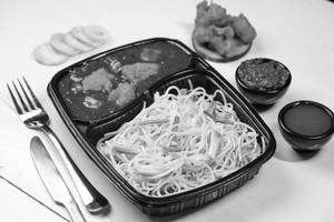 Chilli Chicken & Veg Noodles Box