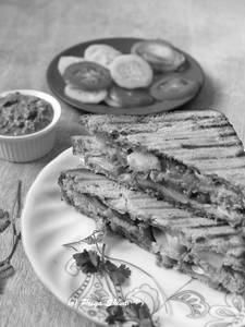Vegetable grill sandwich
