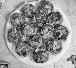 Dry Fruit Laddu