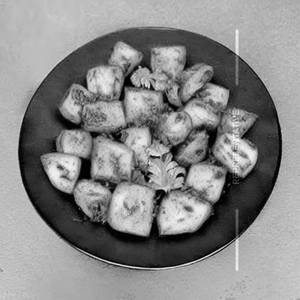 Zamidari achari aloo