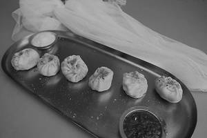 Steam Momos [6 Pieces]