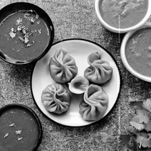 Masala Gravy Chicken Momos