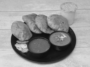 Bedmi puri + Aallu ki sabji