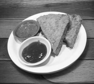 Bread Pakoda ( 2 Pice) With Chutney