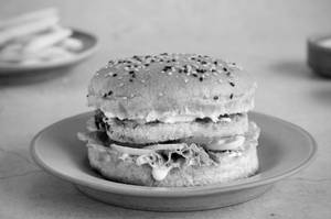 Mediterranean Chickpeas Protein Burger