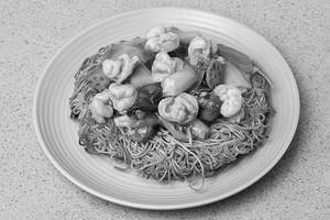 Pan Fried Noodles - Prawns