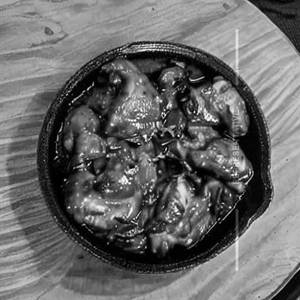 Chopped Chicken in Black Pepper Sauce