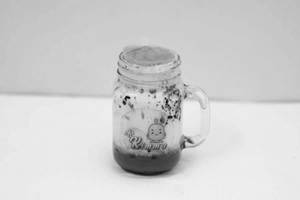 Busans Milk & Cookie Cascade Bubble Tea
