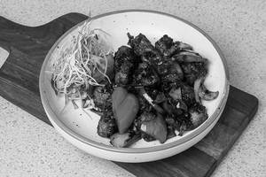 Dry Chilli (Chicken)