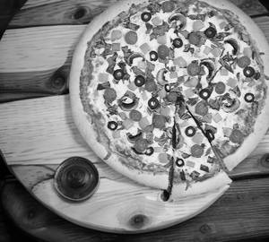 Fresh Veggie Pizza