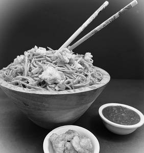 Chicken Schezwan Hakka Noodles