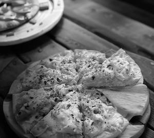 Pasta pizza