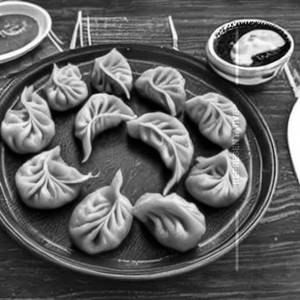 Hariyali Chicken Momos