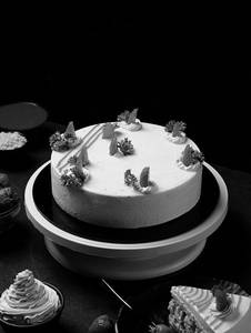 Strawberry Fusion Cake - 1 Kg
