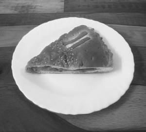 Paneer Szcheuan Pie [ 1 Pc ]
