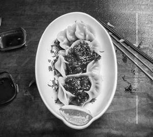 Chicken chilli garlic momo