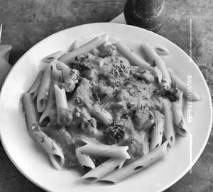 Schezwan Chicken Pasta